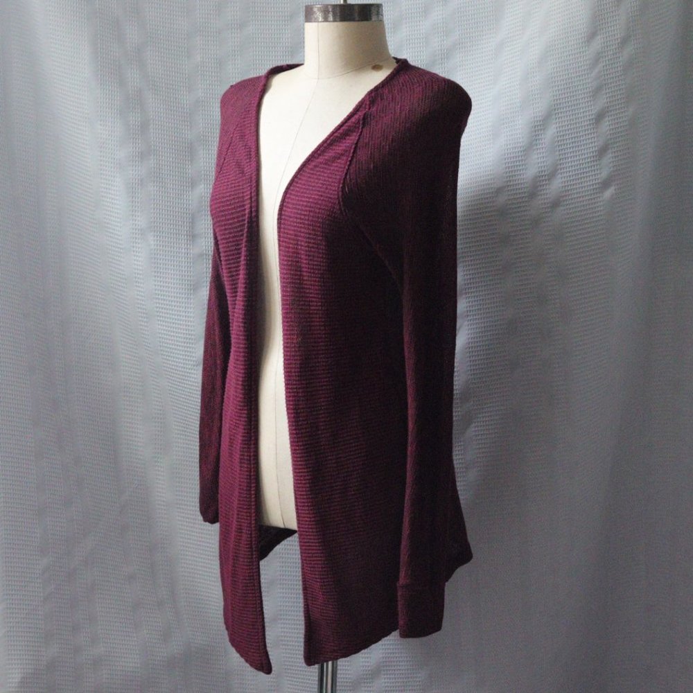 maroon sweater